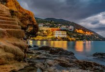 Εξερευνώντας τους καλύτερους καλοκαιρινούς προορισμούς της Ελλάδας