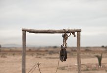 Μη ζητάς ψάρια από πηγάδι…