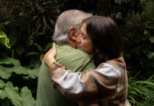 Τις αδυναμίες μας, οι άνθρωποι που μας αγαπούν τις κάνουν αγκαλιές…