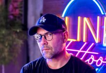 Χρήστος Τσιντσάρης: ο καλλιτέχνης που έχασε την όρασή του δημιουργεί το BLINK Tattoo Studio – νέο ευρωπαϊκό προορισμό για «τατουρισμό»