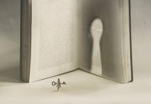 Όλοι έχουμε μια ζωή που δεν τη δείχνουμε…