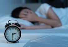 Δεν έχω προβλήματα ύπνου — ο ύπνος έχει πρόβλημα μαζί μου…