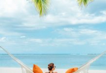 Νησιά χωρίς άνδρες – Η κοινωνία που αναπτύσσεται μόνο με γυναίκες