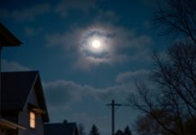 Το Halloween δεν είναι για να τρομάζεις τους άλλους. Είναι για να συμφιλιώνεσαι με τους φόβους σου.