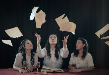 ΟΙ ΑΝΕΓΓΙΧΤΕΣ