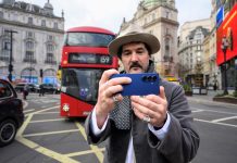 Νέα Έρευνα: Οι μισοί Ευρωπαίοι χάνουν σημαντικές στιγμές βγάζοντας φωτογραφίες