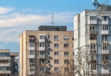 Παλιά σπίτια, νέοι κανόνες: Τι αλλάζει στις πολυκατοικίες και τι σημαίνει αυτό για όλους μας