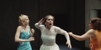 Τελευταίες παραστάσεις για το «Μέχρι να σβήσουν τ’ άστρα» στο Θέατρο Χώρα