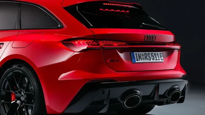 2027-Audi-RS-5-Avant-LEAD