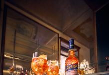 Aperol: Νέα φιάλη που τιμά την ιταλική κληρονομιά του εμβληματικού aperitivo
