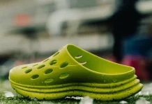 Η Kane Footwear παρουσιάζει το Revive OB, το «open-back» υπόδημα που αλλάζει τους κανόνες της αποκατάστασης