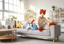 Therians: Η αναζήτηση ταυτότητας των εφήβων που ταυτίζονται με το ζωικό βασίλειο