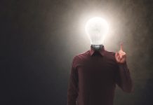 Η απάντηση δείχνει την εξυπνάδα ενώ η ερώτηση δείχνει τη σοφία…