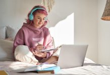 Finfluencers και Gen Z: Οικονομικές συμβουλές στο TikTok