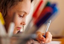 Σκέφτομαι και γράφω ή νιώθω και κάνω;