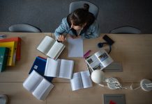 ΣΕΕ και ΕΦΕΧ: Υπεύθυνη επικοινωνία στις Πανελλήνιες με προτεραιότητα την προστασία των μαθητών