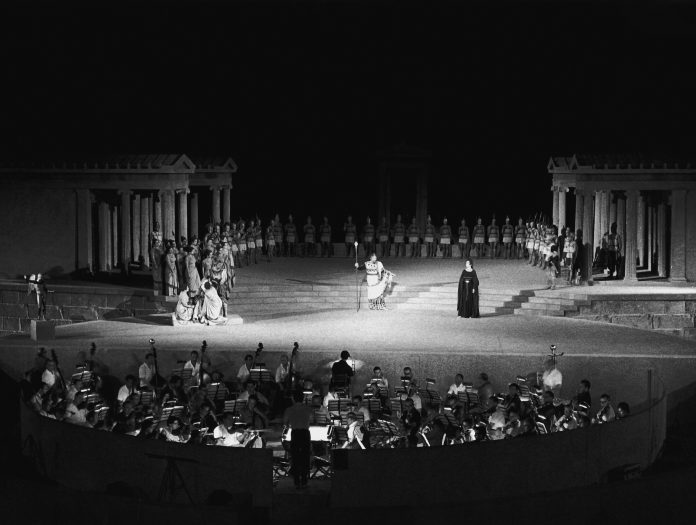 GNO MEDEA Epidaurus 1961 - photo Greek National Opera Archive