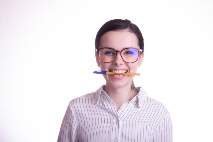 Beautiful,Emotional,Girl,In,A,Shirt,And,Glasses,For,Vision