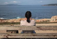 Η παγίδα της νοσταλγίας: Γιατί μένεις κολλημένος σε μια ανάμνηση που έχει πεθάνει;