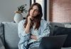 Micro-Aging: γιατί οι νέοι νιώθουν ότι μεγαλώνουν πιο γρήγορα;