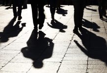 Η θεωρία της Σκιάς: Μήπως τελικά αυτό που σε ενοχλεί σου μοιάζει;