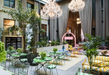 Η Swarovski μεταμορφώνει το Giardino Cordusio σε ένα λαμπερό καλοκαιρινό Café στο Μιλάνο