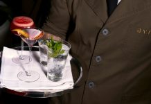 Το Avra Bar του Four Seasons Astir Palace Hotel Athens παρουσιάζει το νέο cocktail menu