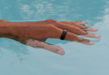 Smart Rings & Screen-Free Wearables: Γιατί η τεχνολογία υγείας περνά από τον καρπό στο διακριτικό gadget