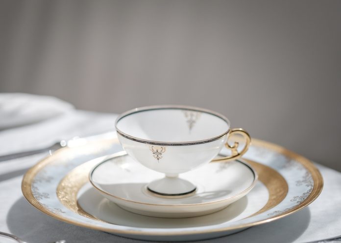 Old,Vintage,Antique,Royal,Dishes,And,Appliances