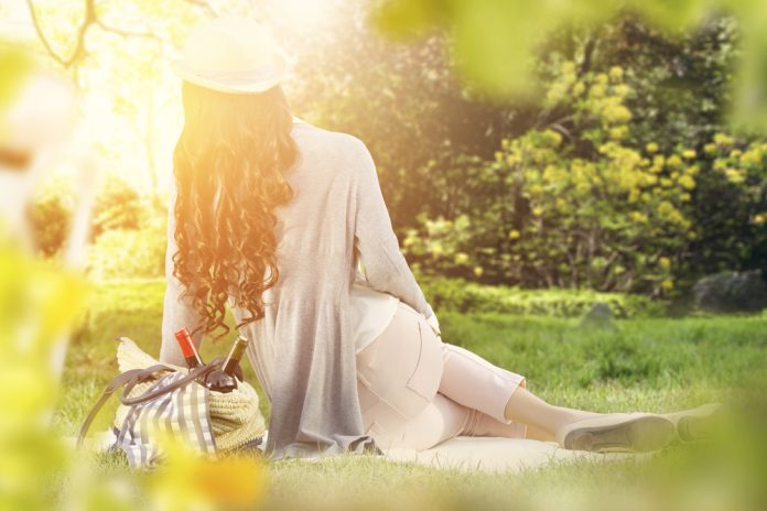 Spring,Time,And,Woman,In,Garden