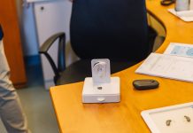Να ακούς ξανά τη ζωή γύρω σου