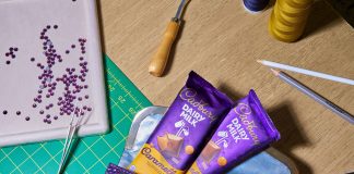 Cadbury × LUAR: Επιτέλους, μια τσάντα σχεδιασμένη για όσα πραγματικά θέλουμε να κουβαλάμε!