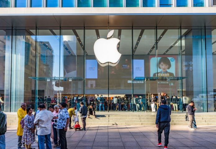 Shanghai,,China,-,Nov,30,,2025:,Apple,Store,,Shanghai,,China.